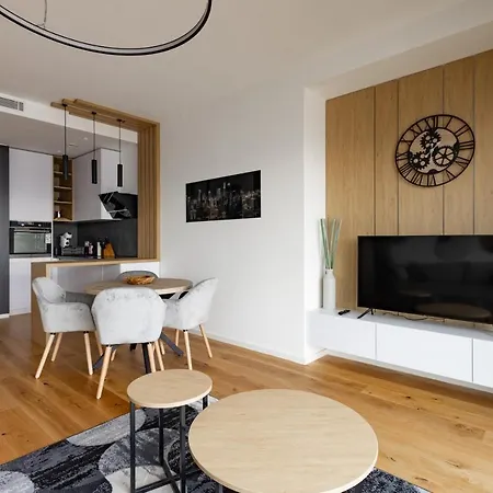 In The Sky - West 65 Tower Daire Belgrad