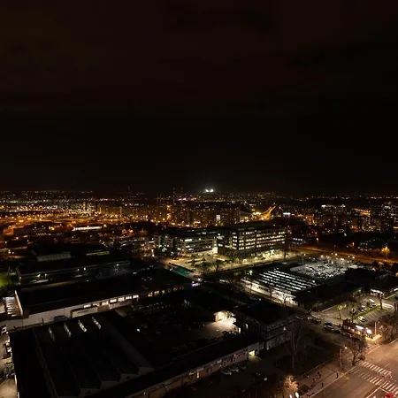 Appartement In The Sky - West 65 Tower